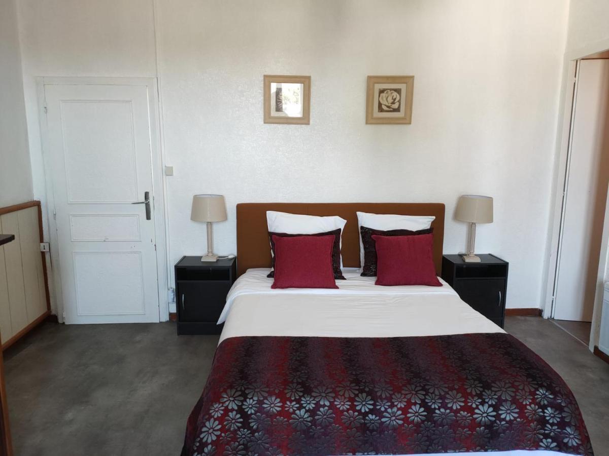 Bed and Breakfast Cafe De France Eauze Exterior foto